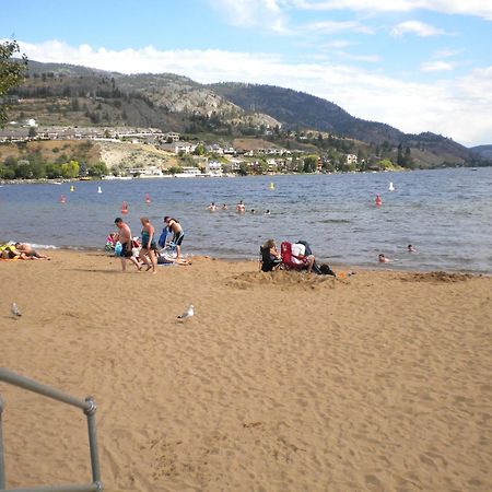 Holiday House Motel Penticton Exterior foto