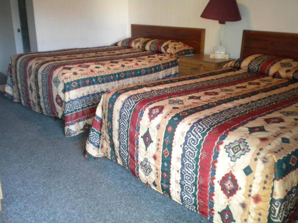 Holiday House Motel Penticton Quarto foto