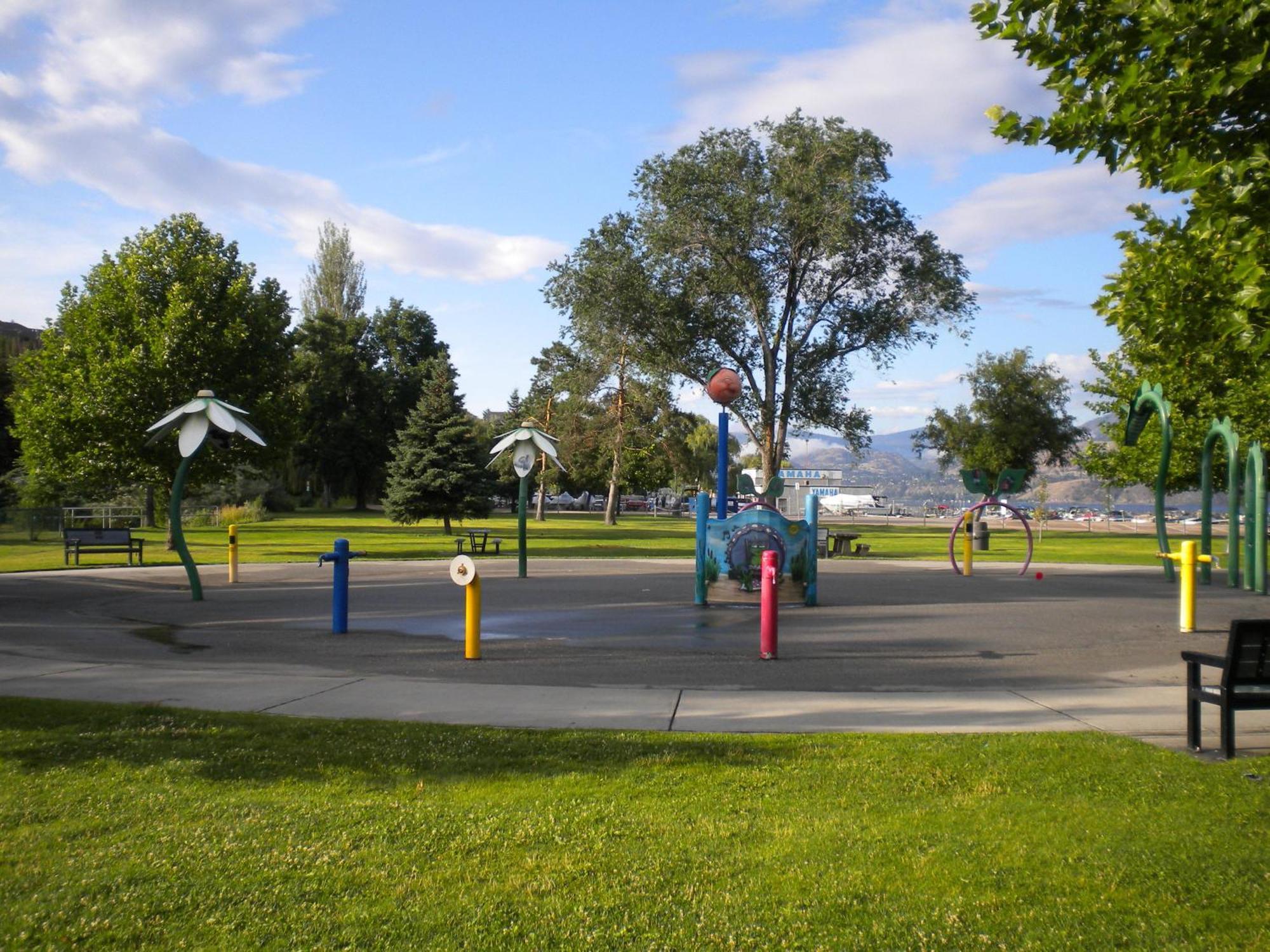 Holiday House Motel Penticton Exterior foto