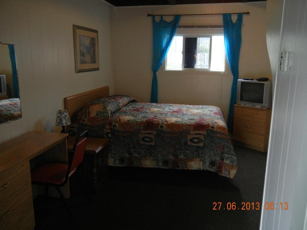 Holiday House Motel Penticton Quarto foto